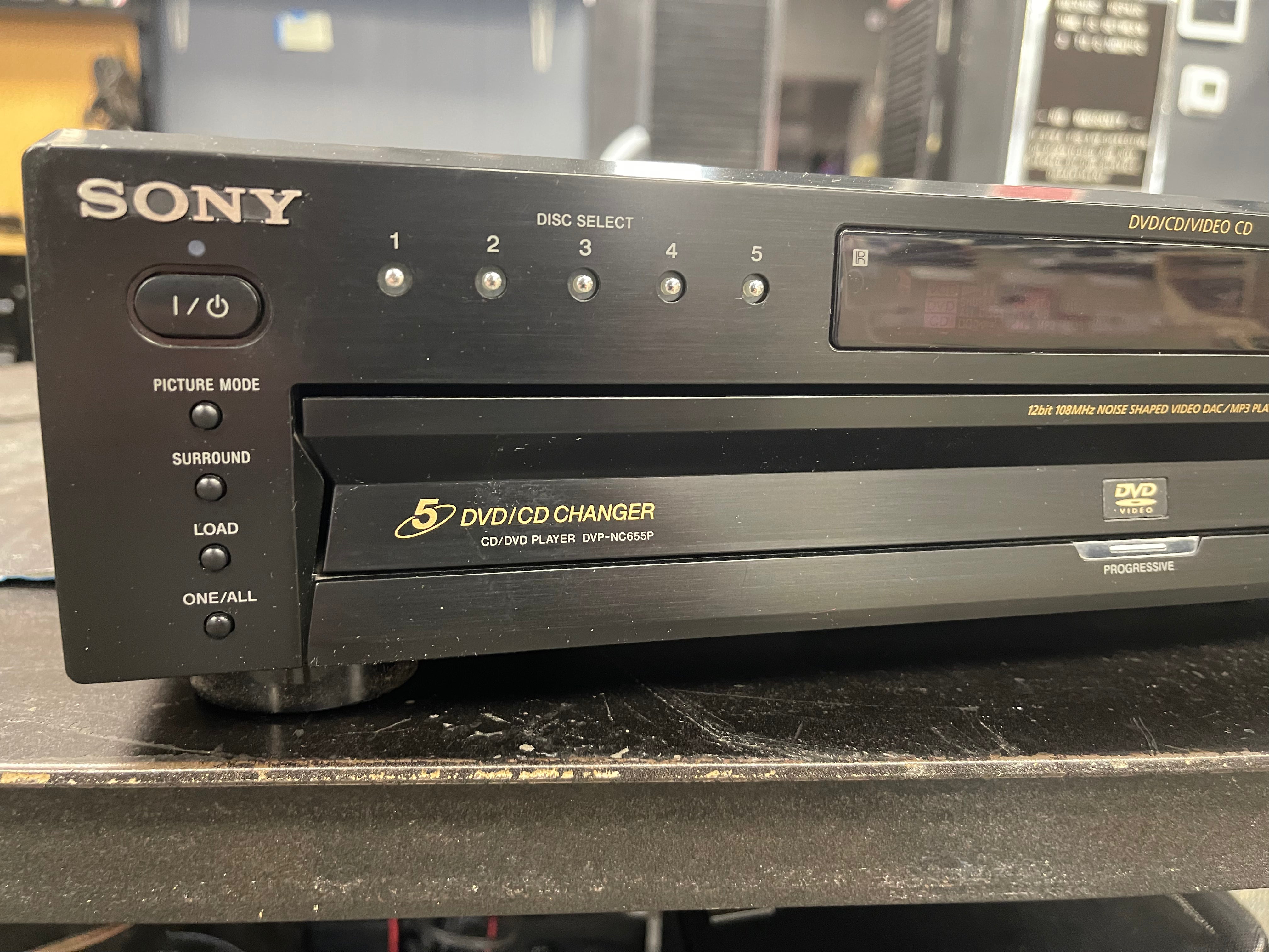 Sony DVP-NC655P 5 Disc CD/DVD Carousel Player