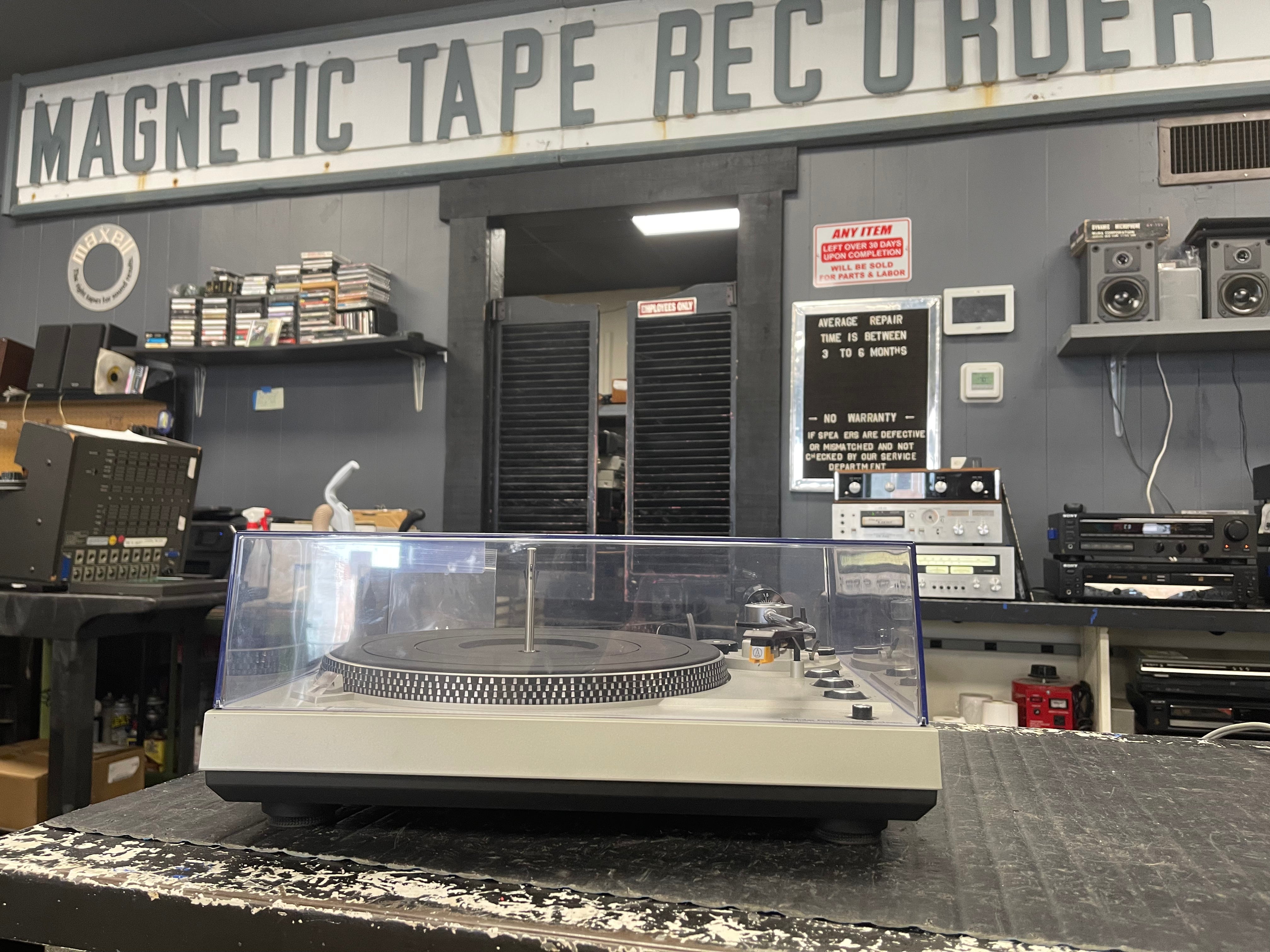 MCS 6710 Belt Driven Multi Play Turntable With Stacking Spindle