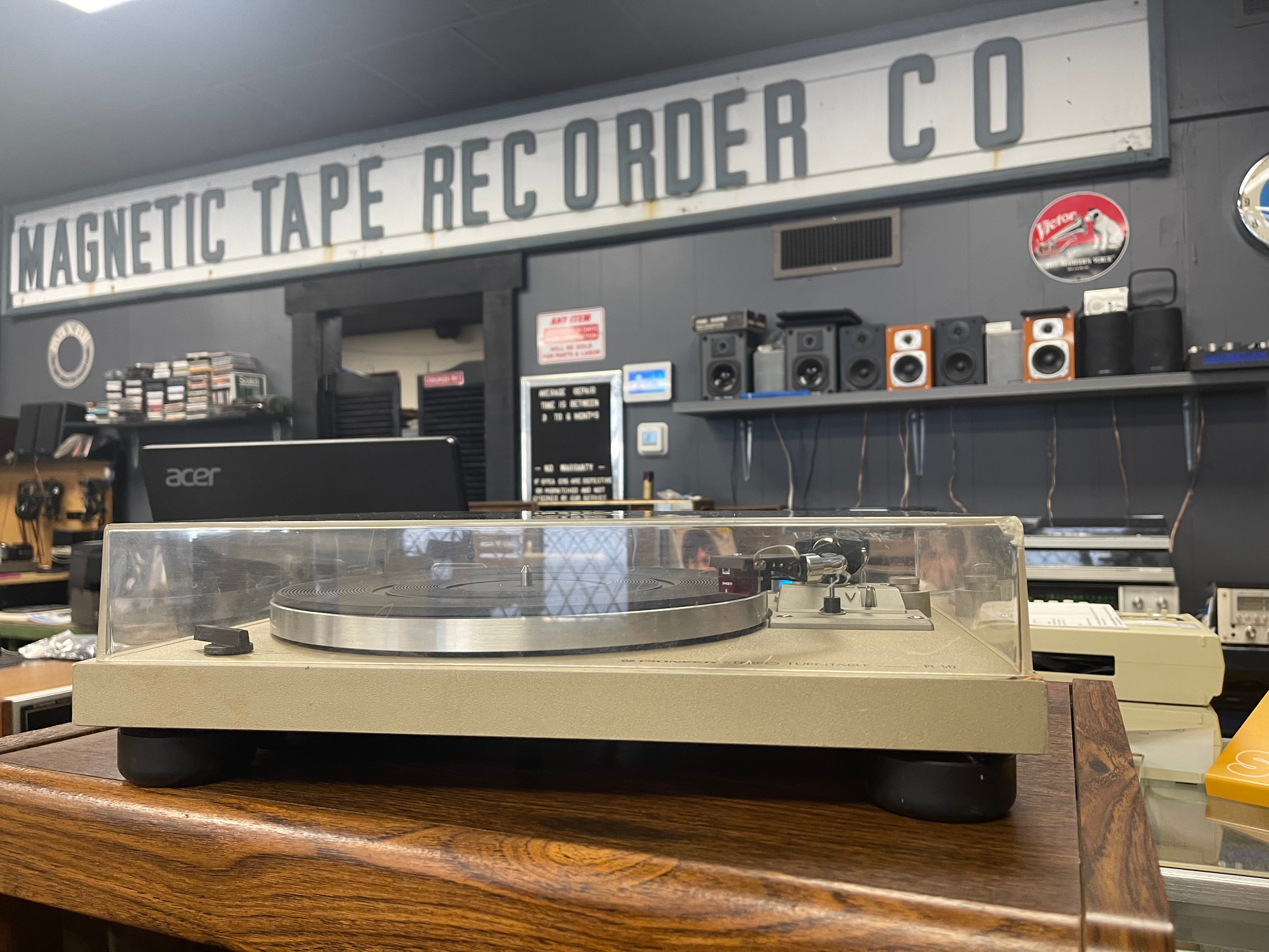 Pioneer PL-512 Turntable