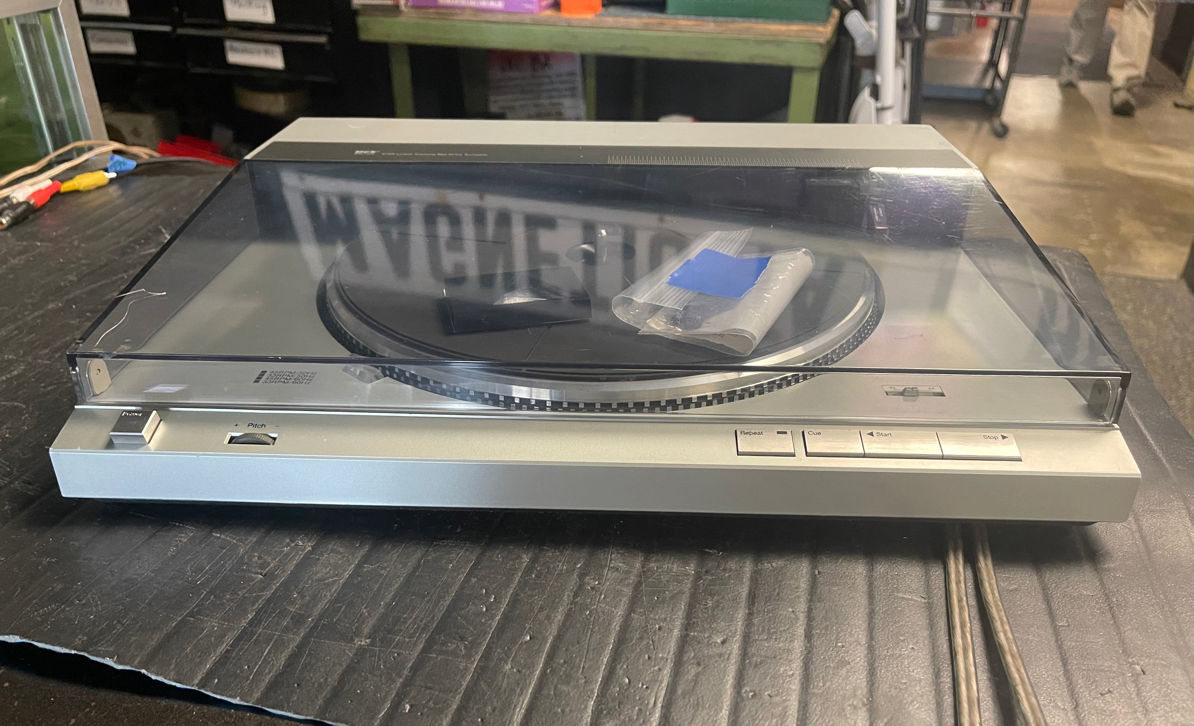 MCS (Modular Component Systems) 6725 Linear Tracking Turntable