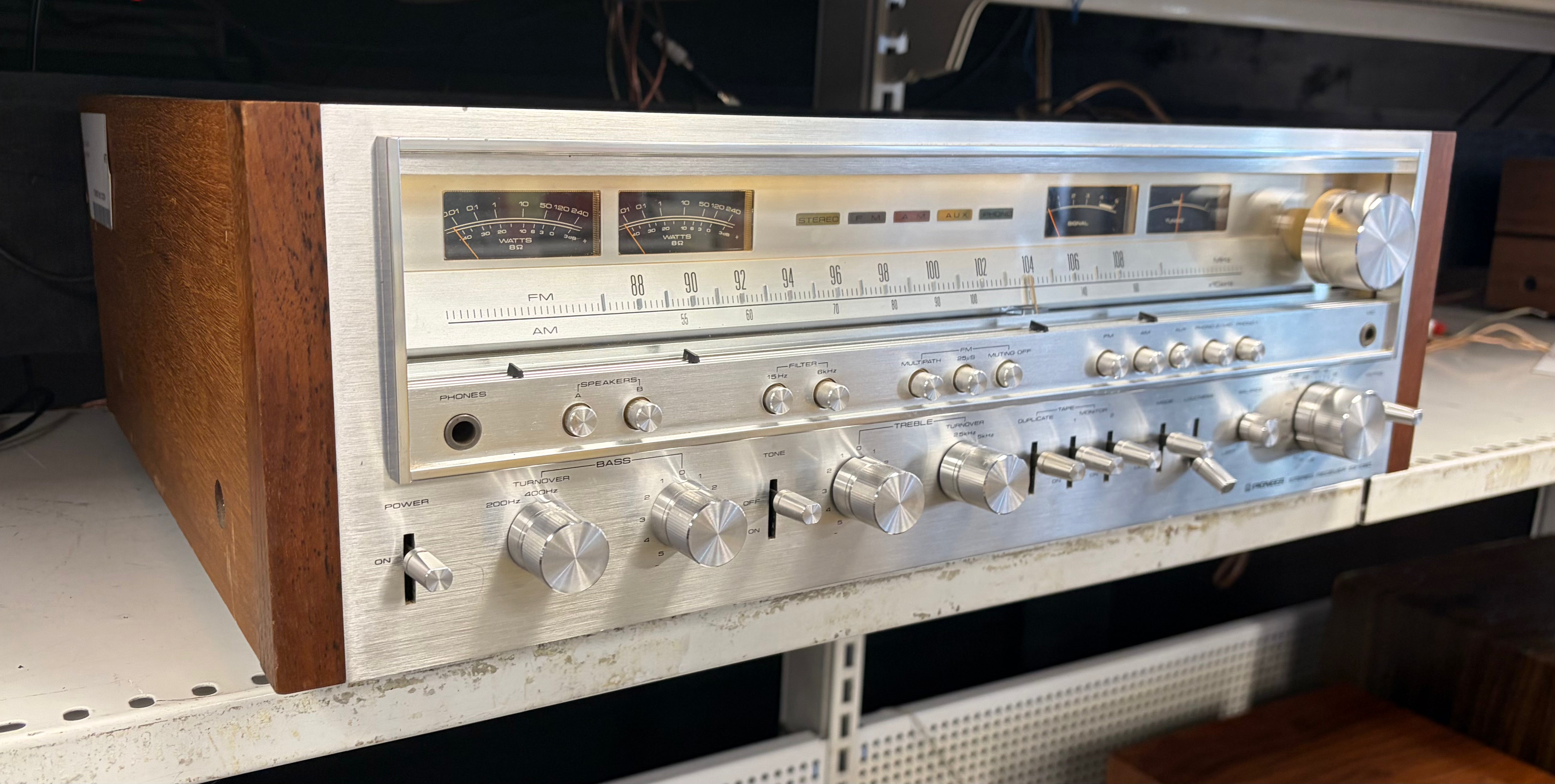 Pioneer SX-1080 AM/FM Stereo Receiver