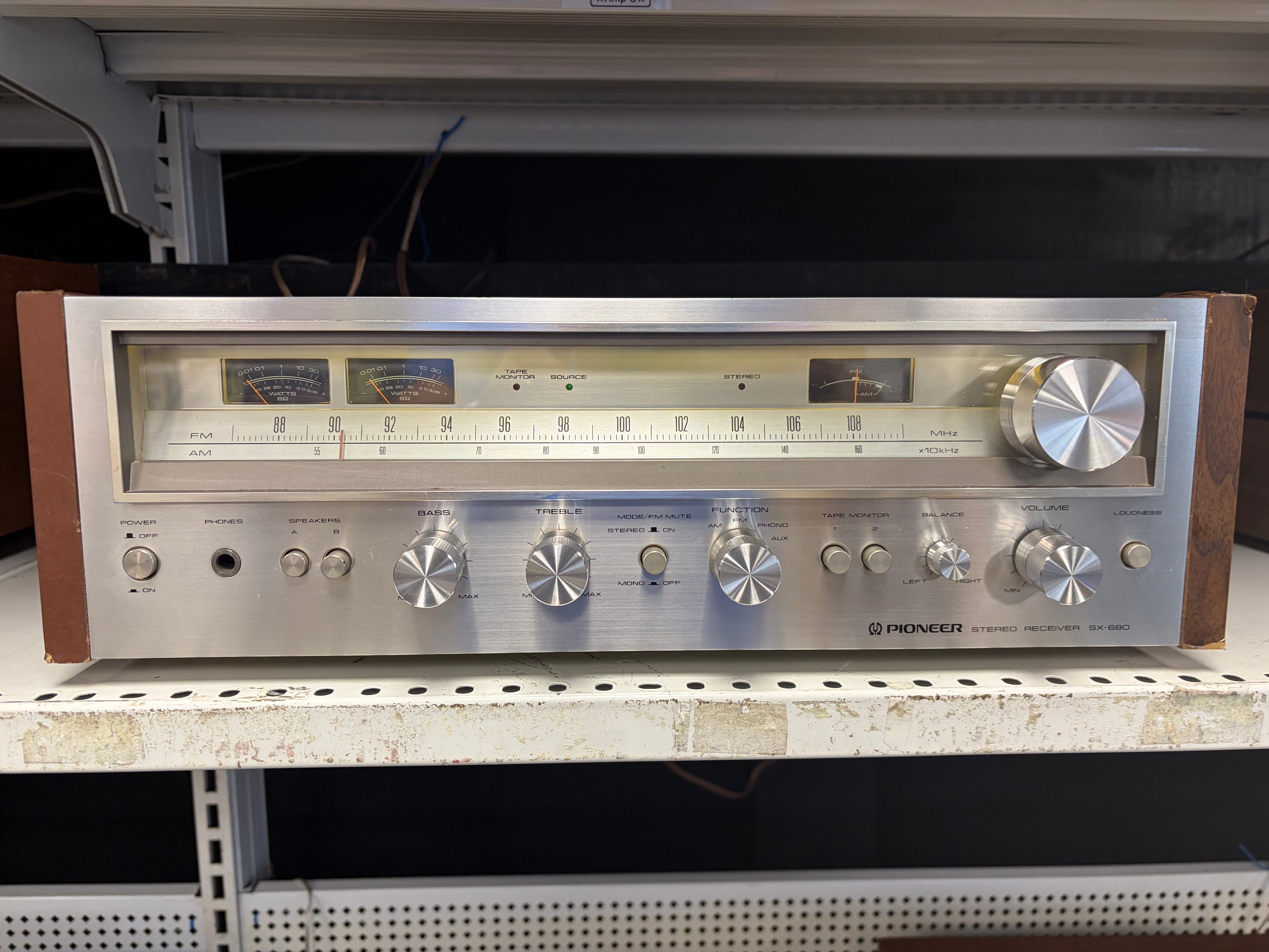 Pioneer SX-680 AM/FM Stereo Receiver