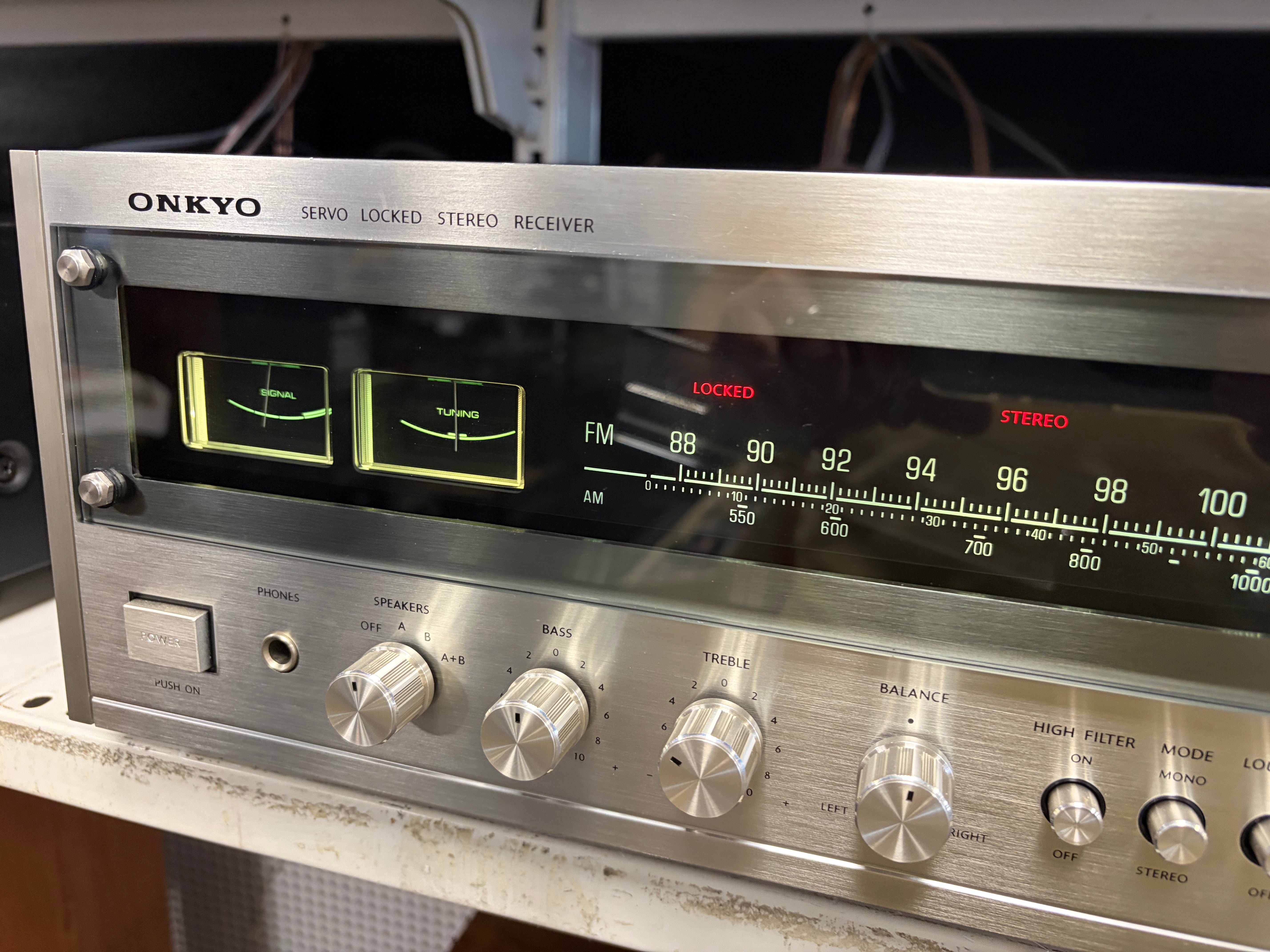 Onkyo Model TX-2500 Servo Locked Stereo Receiver