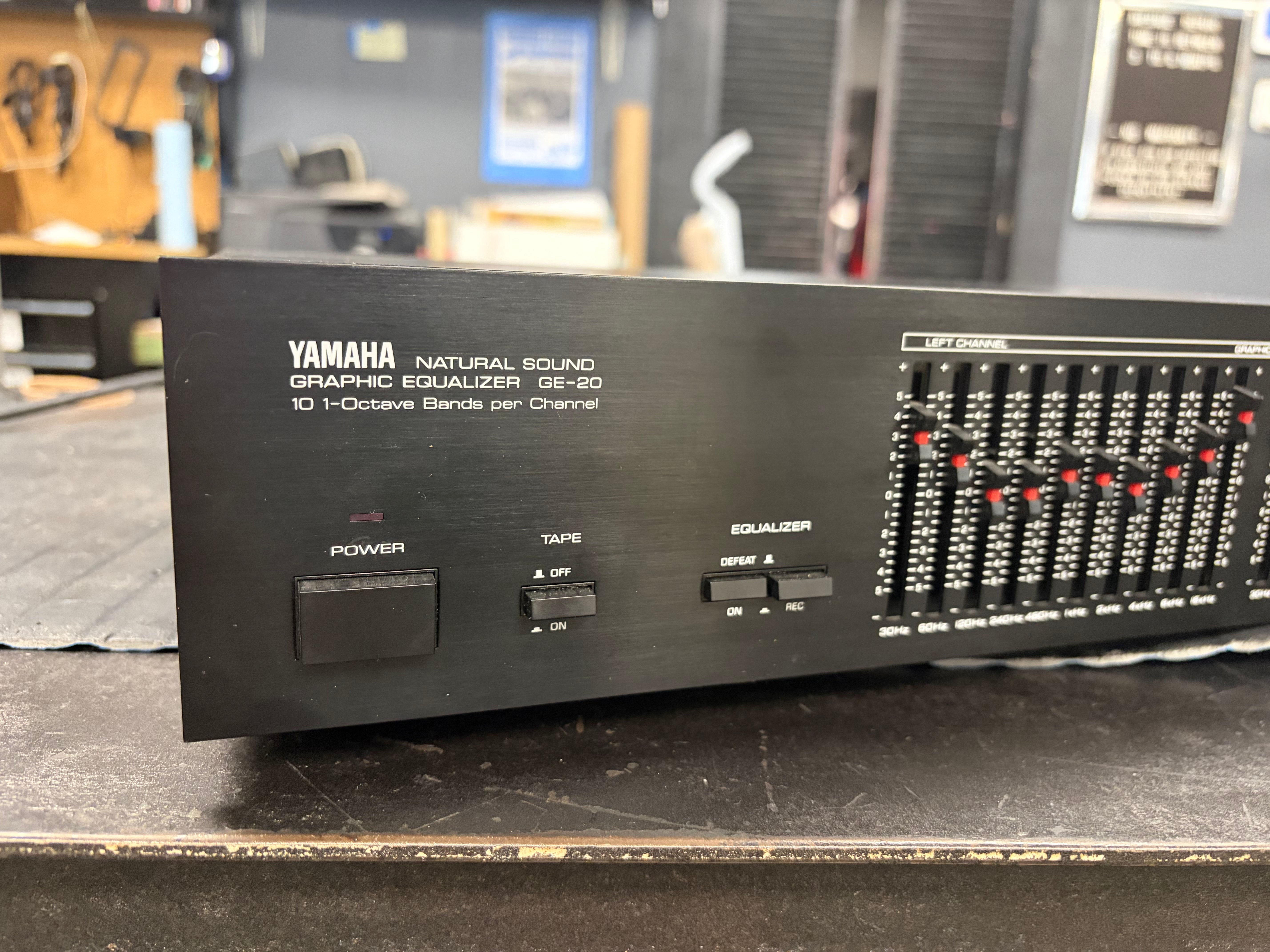 Yamaha Natural Sound Graphic Equalizer GE-20