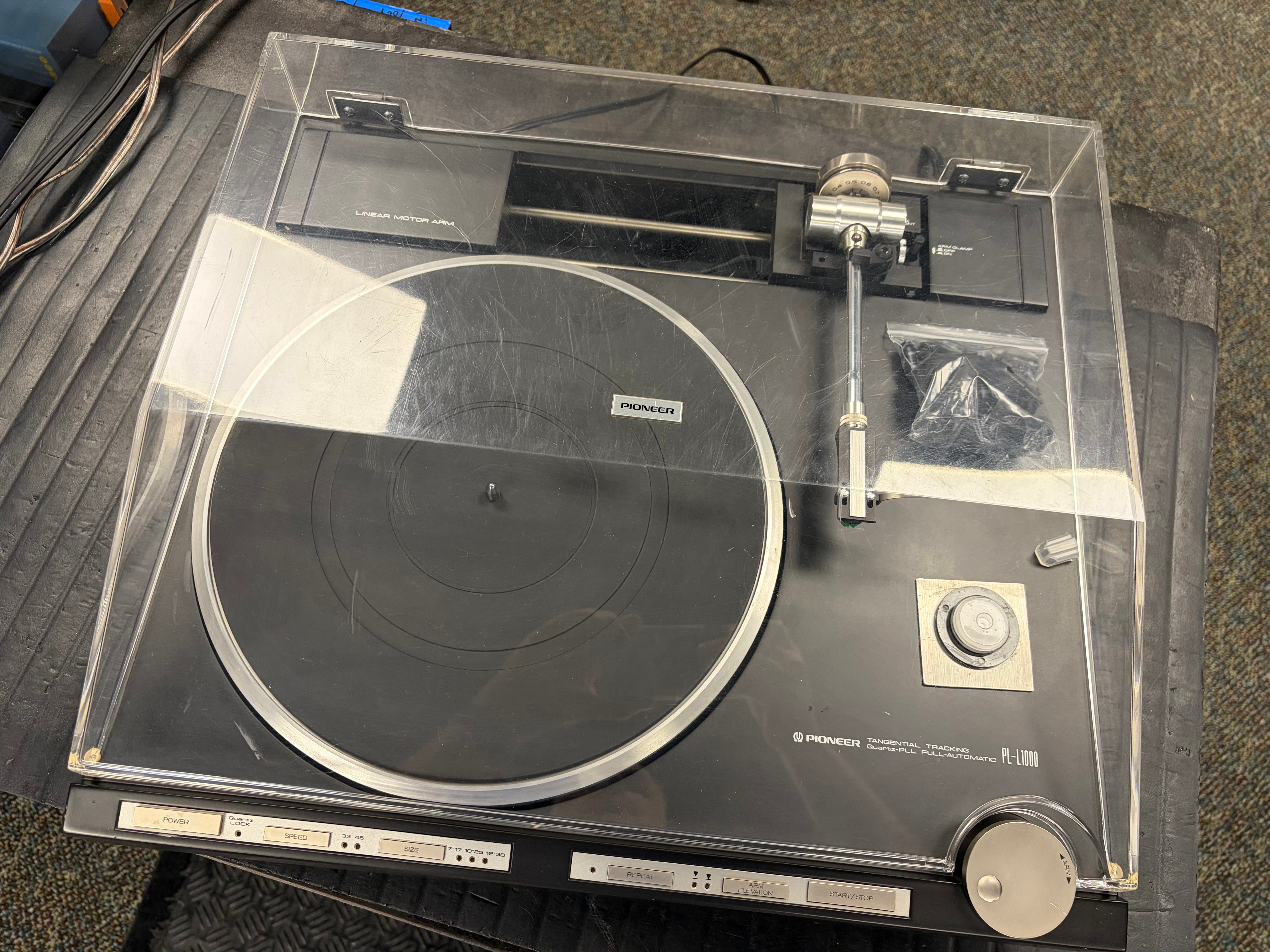Pioneer PL-1000 Direct Drive Linear Tracking Turntable