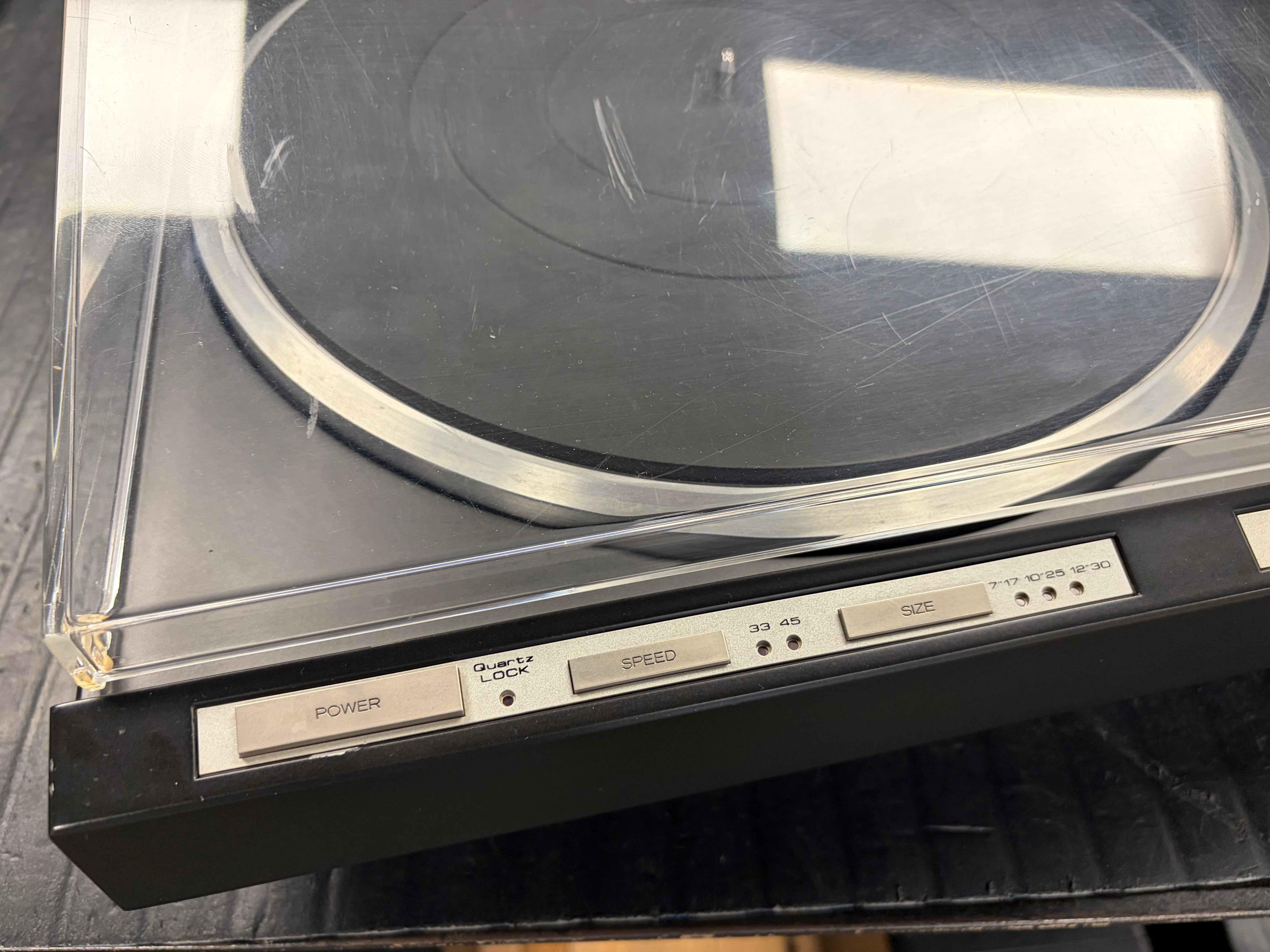 Pioneer PL-1000 Direct Drive Linear Tracking Turntable