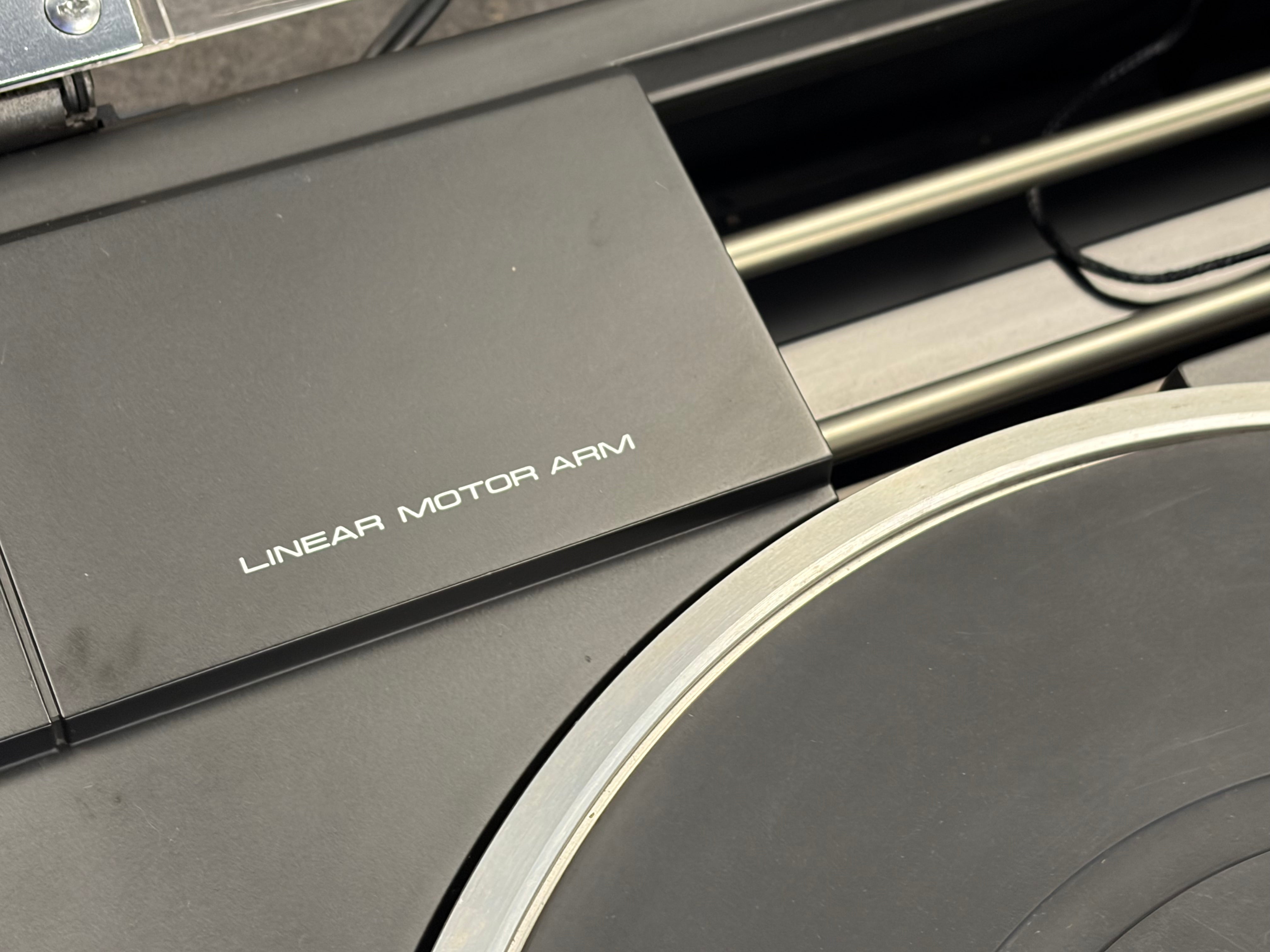 Pioneer PL-1000 Direct Drive Linear Tracking Turntable